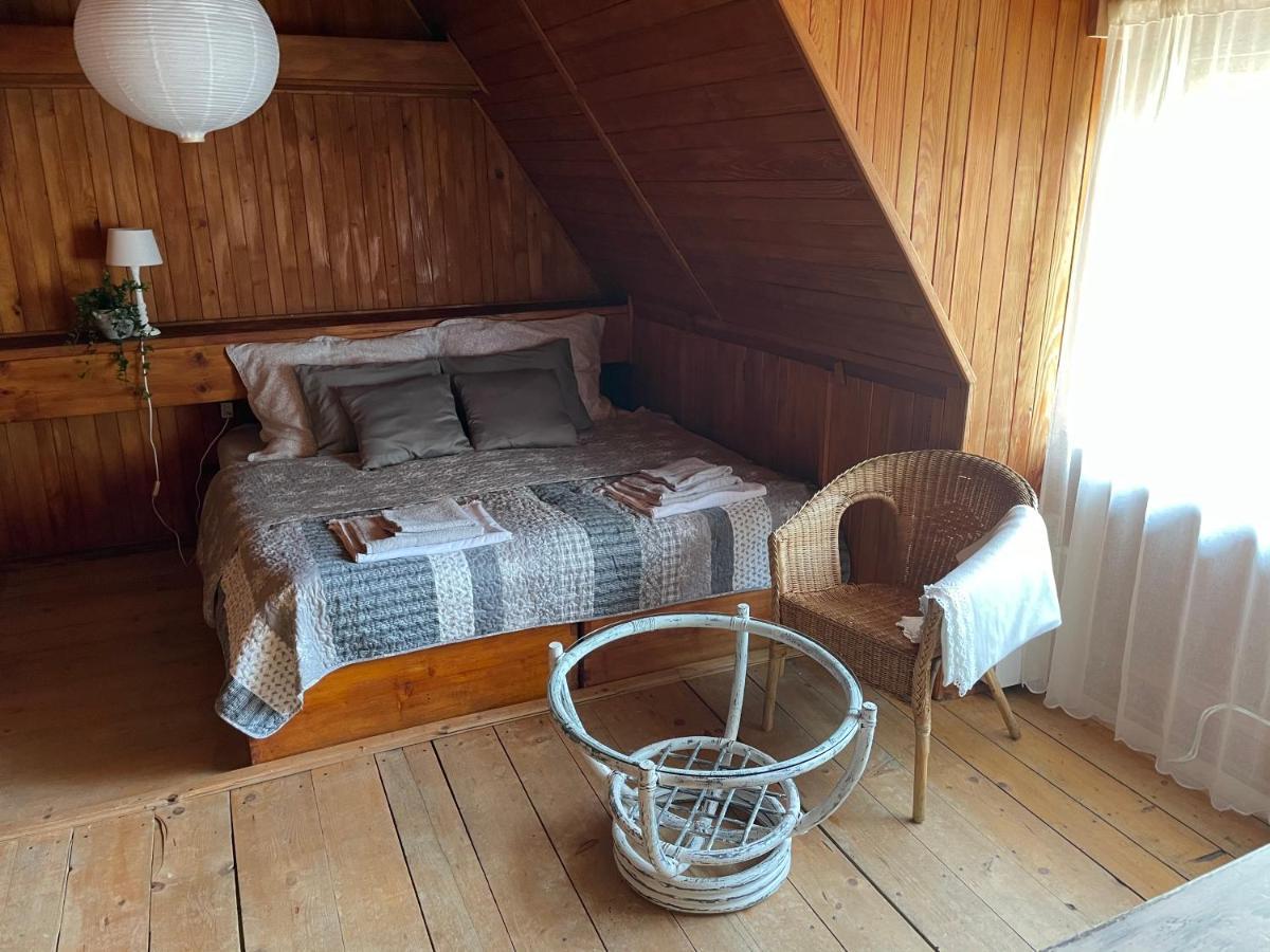 Roznow Domek Pod Zamkiem Luaran gambar